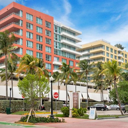 Beachfront Bentley Hotel One Bedroom Suite With Balcony And Beach Access ميامي بيتش المظهر الخارجي الصورة