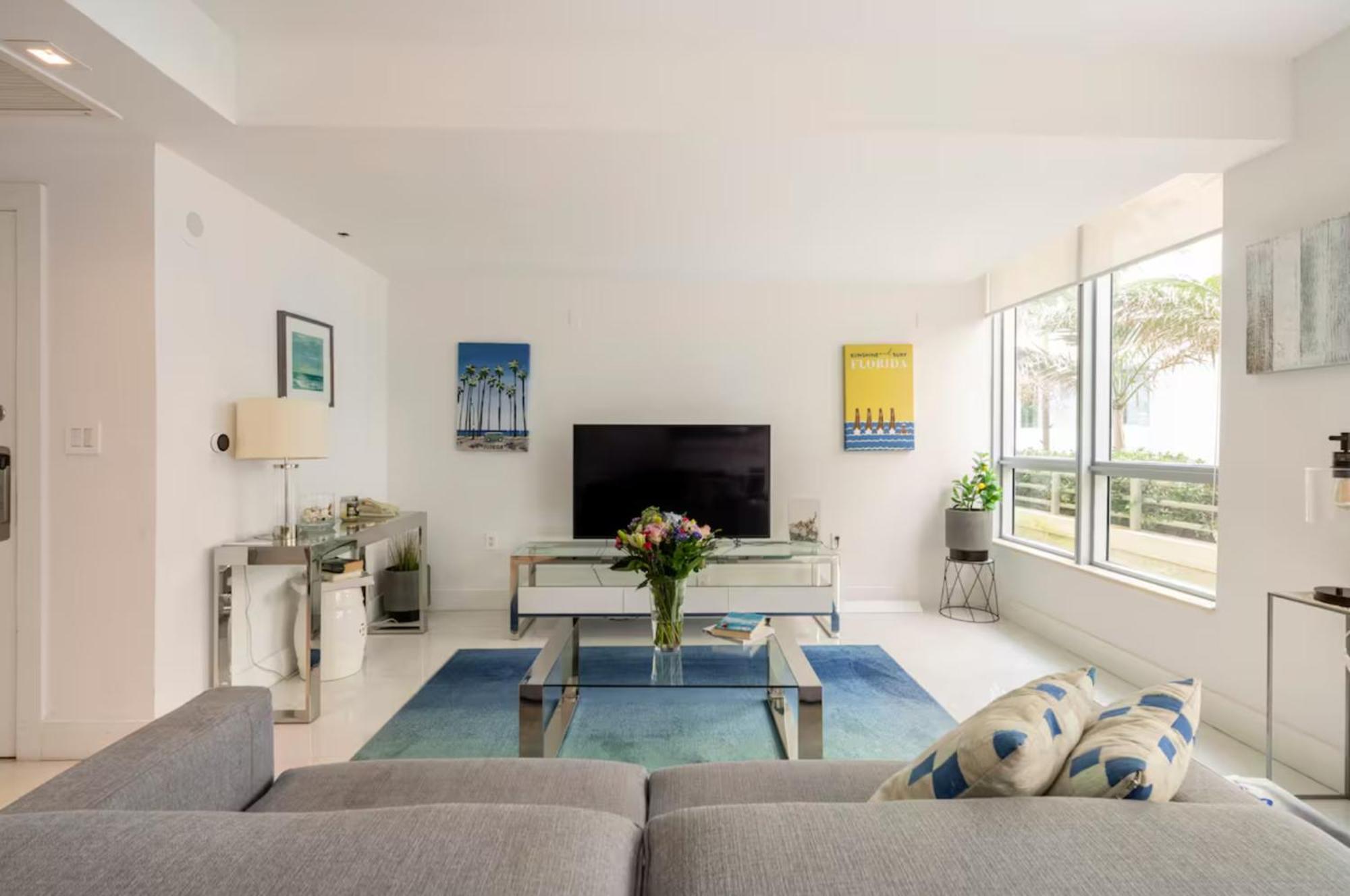 Beachfront Bentley Hotel One Bedroom Suite With Balcony And Beach Access ميامي بيتش المظهر الخارجي الصورة