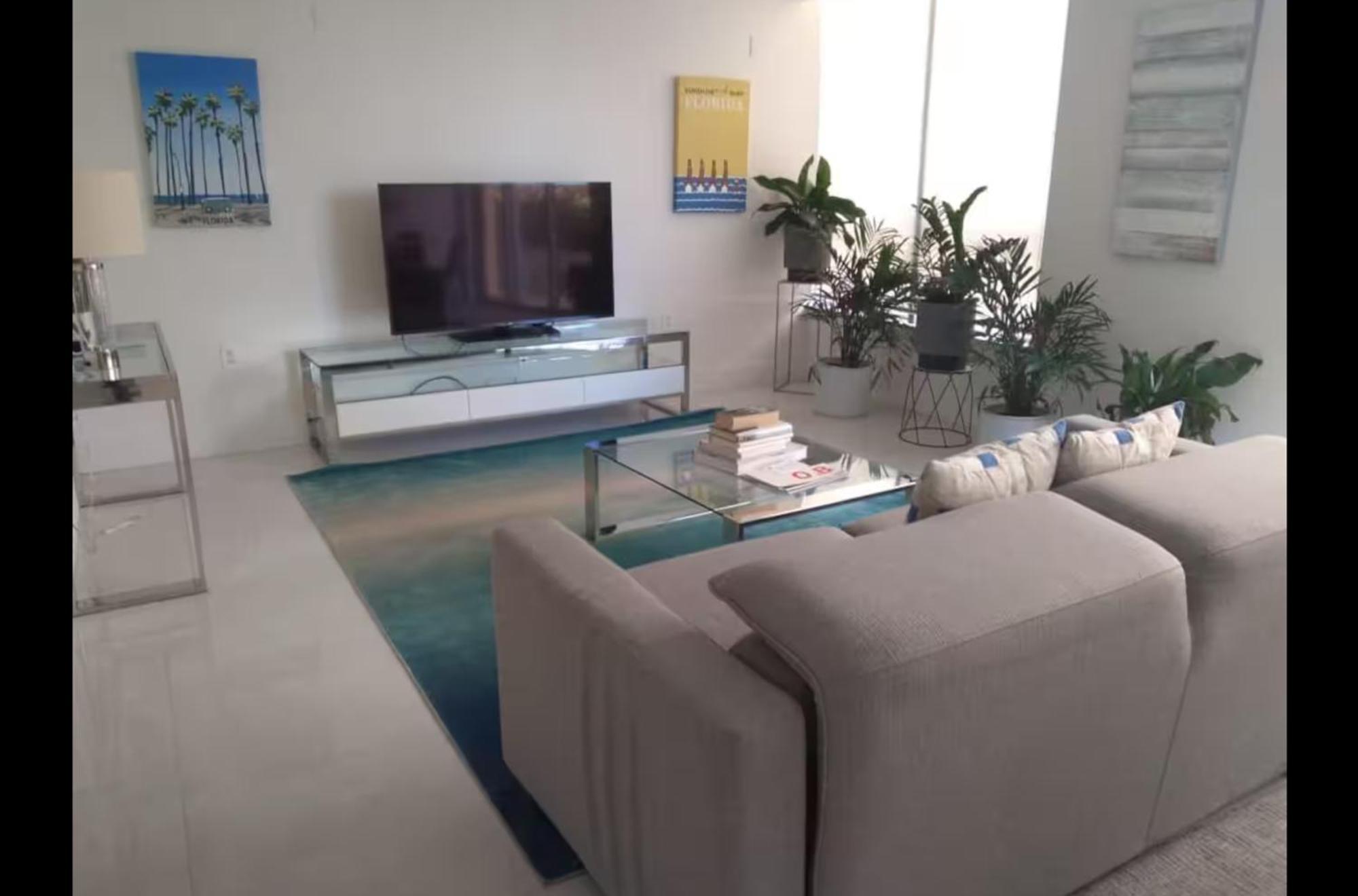 Beachfront Bentley Hotel One Bedroom Suite With Balcony And Beach Access ميامي بيتش المظهر الخارجي الصورة